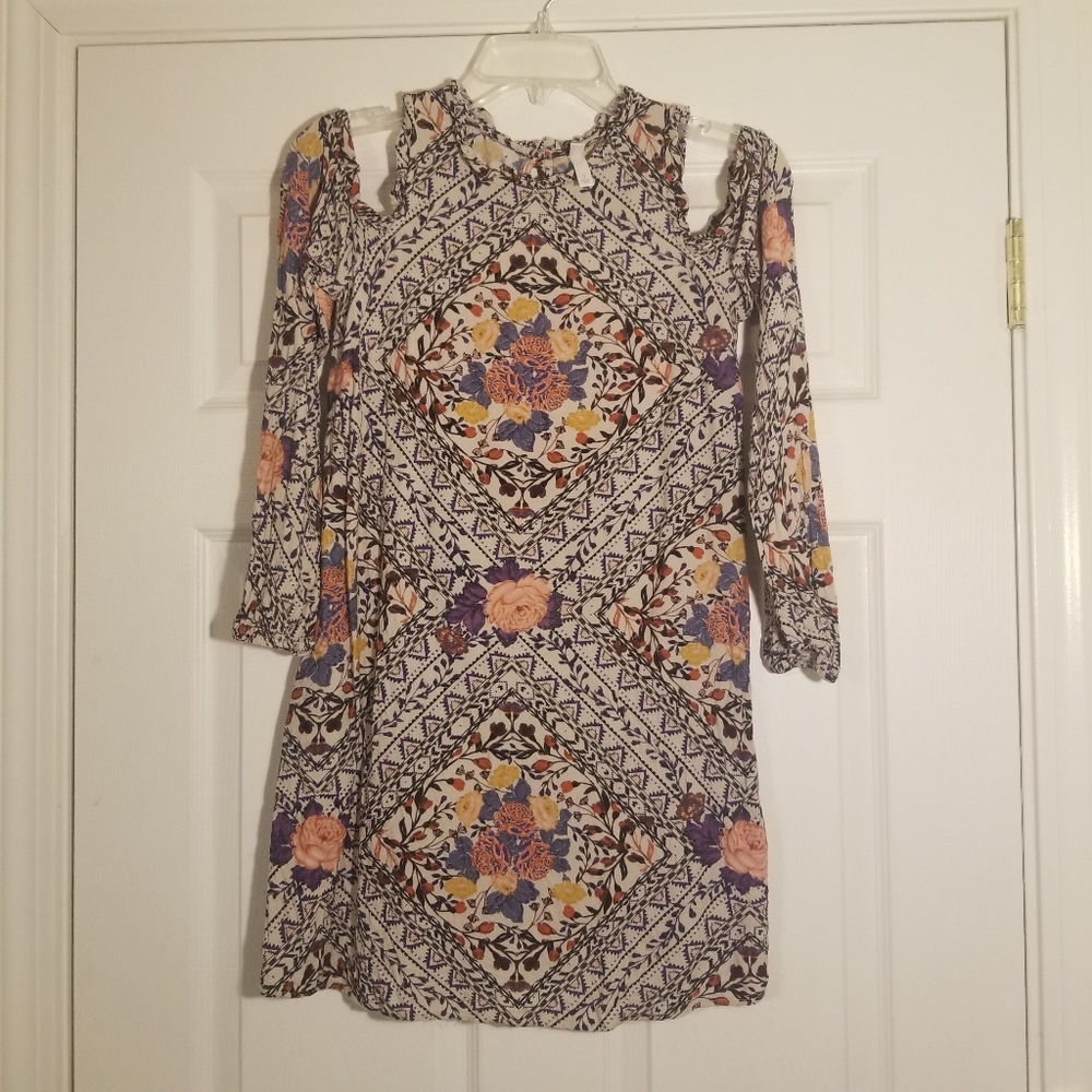 2/$10Open shoulder tunic 3/4 sleeve